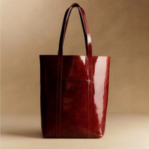 Sezane The Tote Patent Mahogany - Size TU